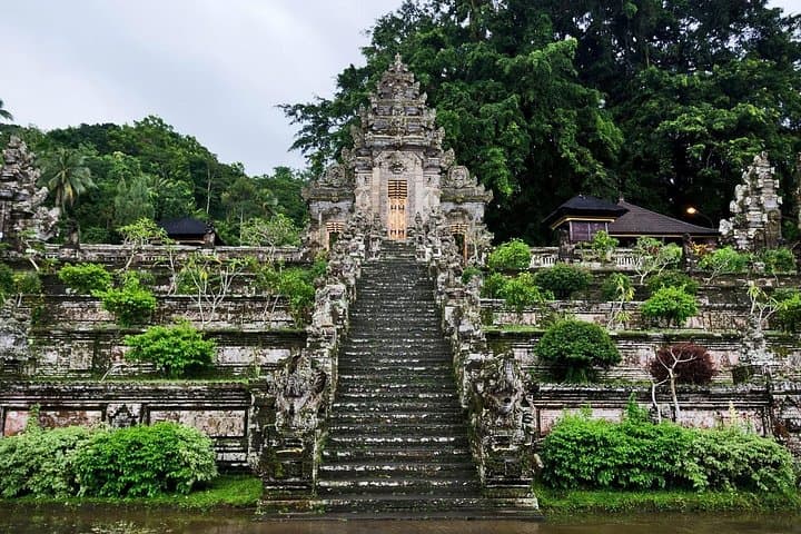 Bali Day Tour: Besakih Temple, Tukad Cepung & Ubud Highlights photo 4