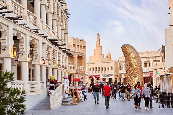 Doha in Four Hours: Private Tour of Corniche, Souq Waqif & The Pearl