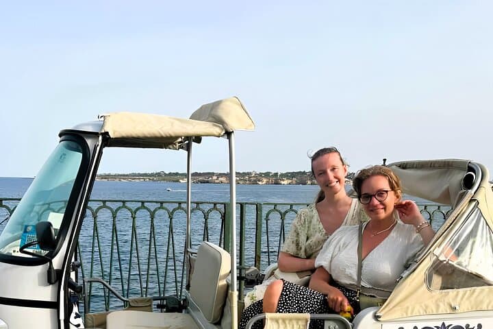 Private Ortigia Ape Calessino Tour: 1-Hour Scenic Drive Through Syracuse's Old Town photo 6