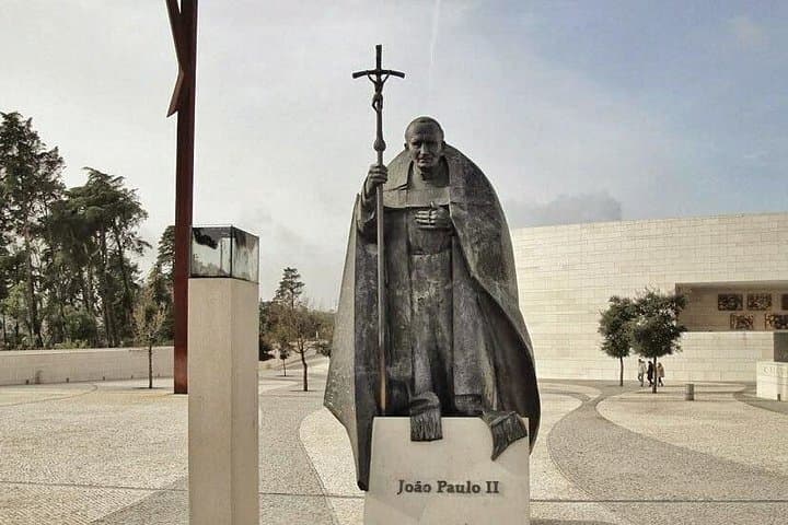 From Pilgrimage to Surf Cliffs: Private 1-Day Tour to Fátima, Batalha, Nazaré & Óbidos photo 4
