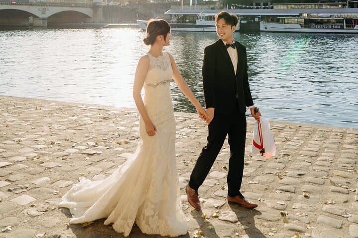 Private Eiffel Tower Photo Session at Trocadéro — Professional Photographer in Paris photo 6