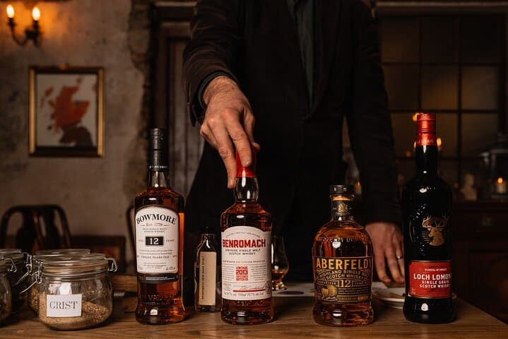 Edinburgh Whisky Tour: Candlelit Tastings & Old Town Stories photo 5