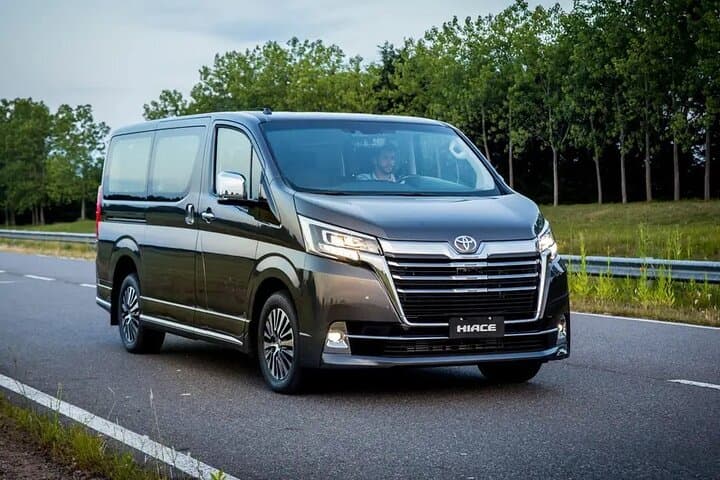 Private Minibus Transfer: Dubai City Center to DXB photo 2
