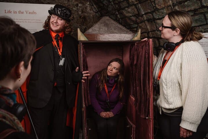 Haunted Underground Vaults Tour in Edinburgh — Blair Street Ghost Walk photo 3