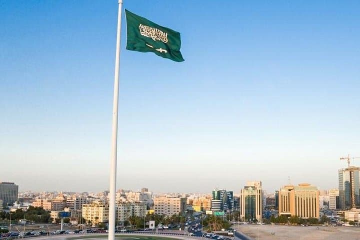 Explore Al-Balad: 4-Hour Jeddah Cultural City Tour from Your Hotel photo 3