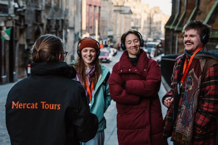 Skip-the-Line Royal Mile & Edinburgh Castle Small-Group Walking Tour photo 5
