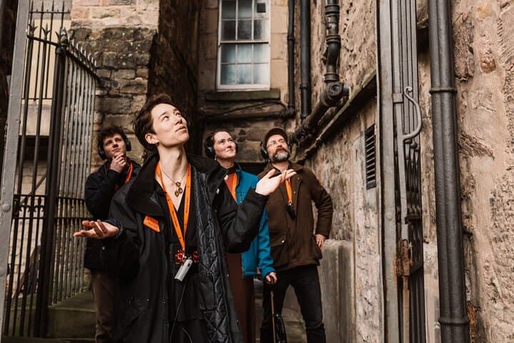 Skip-the-Line Royal Mile & Edinburgh Castle Small-Group Walking Tour photo 6