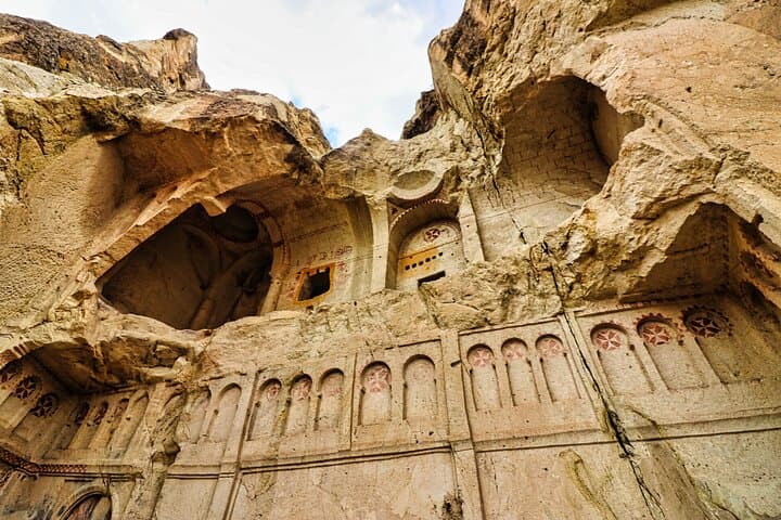 Exploring North Cappadocia’s Red Tour: Goreme, Uçhisar & the Fairy Chimneys