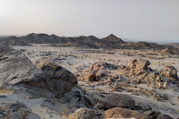 Private Moon Valley Hike from Jeddah — Sunrise & Sunset Lunar Landscapes photo 5