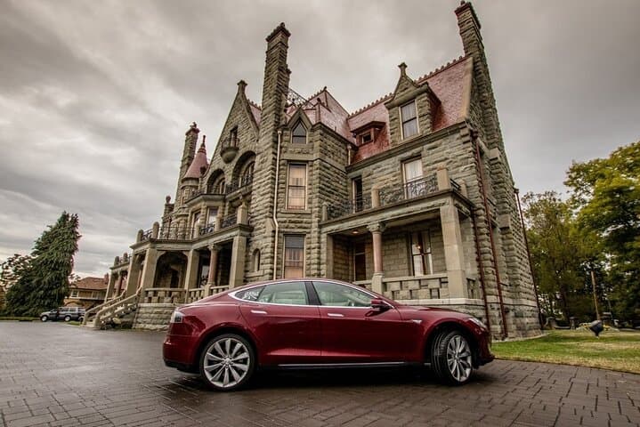 Butchart & Beyond: Grand Victoria Private Gardens, Castles & Wineries Tour photo 5