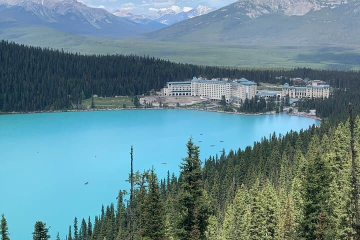 Banff & Lake Louise Day Tour: Moraine, Emerald, Peyto & Bow Lakes photo 3