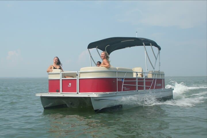 Explore Chincoteague by Pontoon: 8-Hour Self-Guided Boat Rental