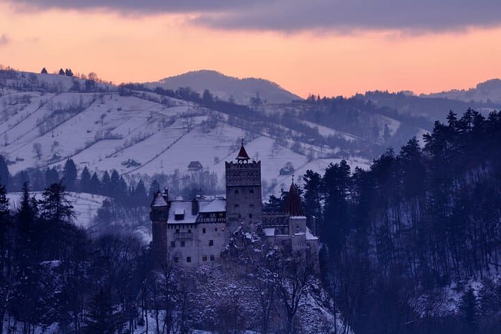 Private Walking Tour: Mysteries of Bran Castle & Village