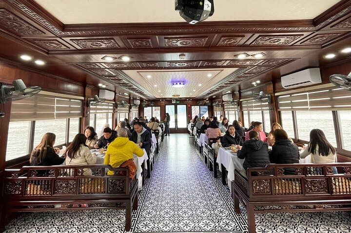 Halong Bay 1-Day Cruise: Kayaking, Thien Cung Cave & Old Quarter Return photo 6