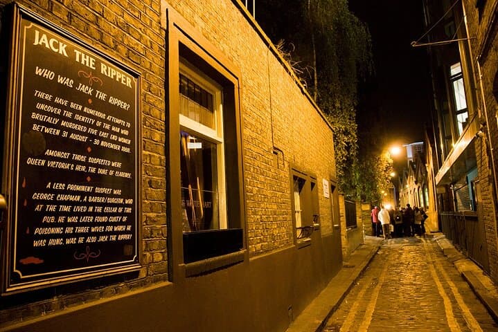 Jack the Ripper Walking Tour — Trace Whitechapel’s Crime Scenes on a 3‑Hour Night Walk photo 3