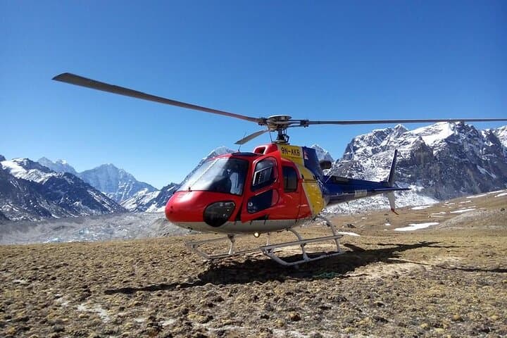 Helicopter Over Everest: Private Everest Region Charter from Kathmandu photo 3