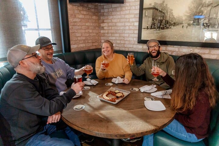 Taste of Bardstown Walking Food Tour & Bourbon Tasting in Downtown Bardstown