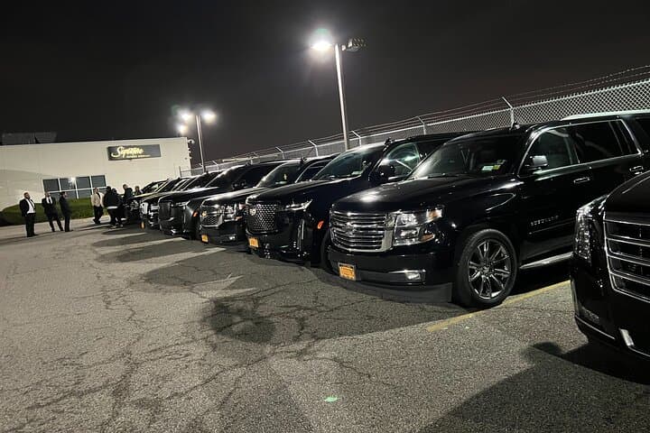 Reliable Private Airport Transfer: Skip the Lines to/from Long Island & NYC photo 3