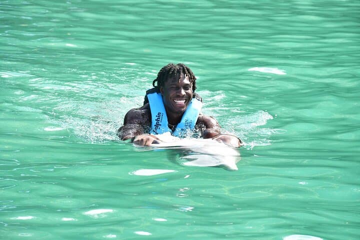 Private Ocho Rios Excursion: Dunn's River, Blue Hole & Island Village photo 3