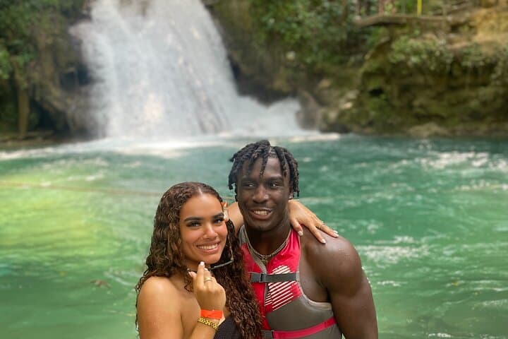 Private Ocho Rios Excursion: Dunn's River, Blue Hole & Island Village photo 4