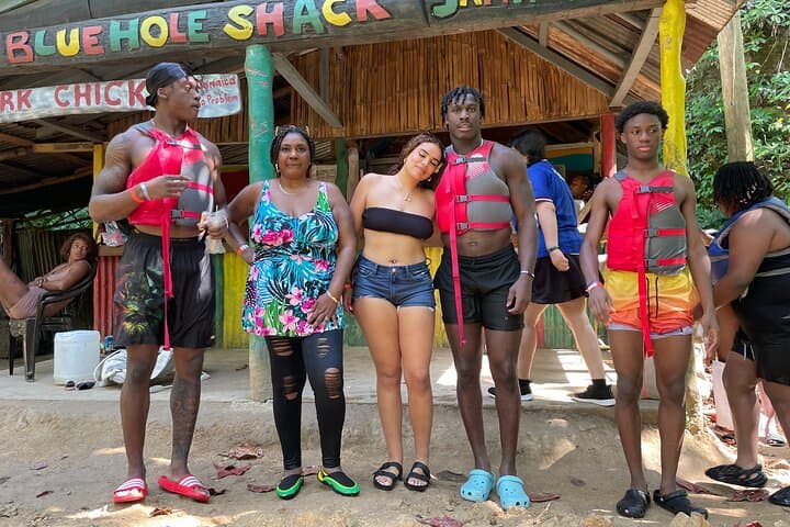 Private Ocho Rios Excursion: Dunn's River, Blue Hole & Island Village photo 5