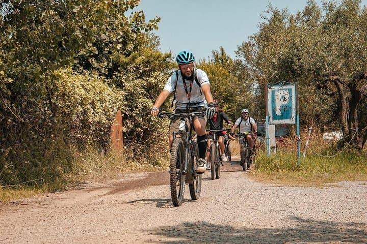 eBike to Civita di Bagnoregio: Ride the Via Francigena from Montefiascone photo 3