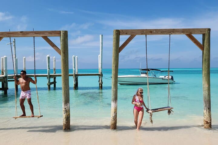 Private Rose Island 4-Hour Snorkel Charter — Turtles, Reefs & Beaching photo 5