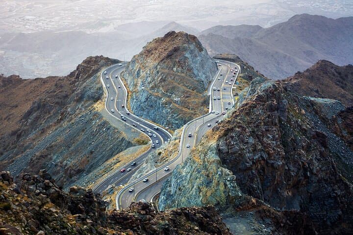 Taif Full-Day Tour From Jeddah & Makkah – Al-Hada, Shubra Palace & Al Shafa photo 3