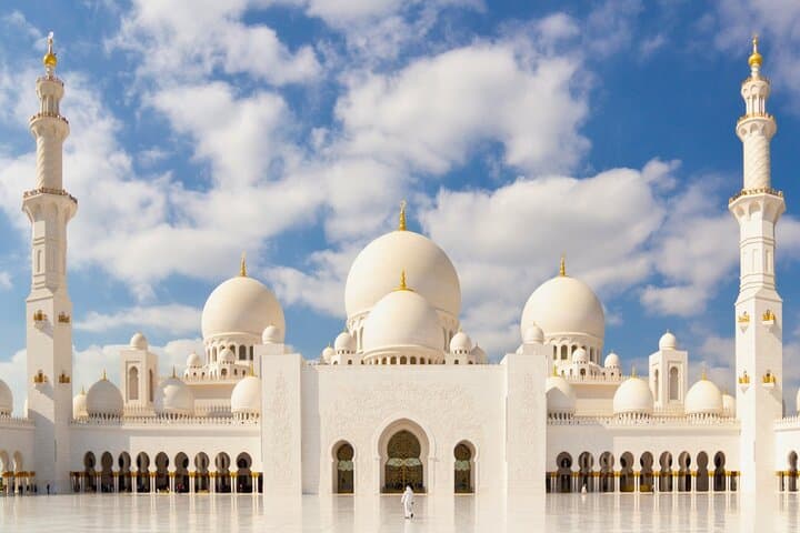 Full-Day Abu Dhabi Bus Tour & Sheikh Zayed Grand Mosque Visit photo 3