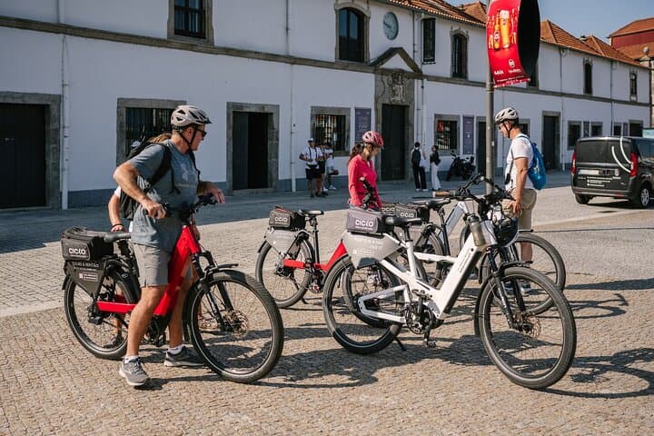 Porto Riverbank E-Bike Tour: Atlantic Coast to City Gardens photo 3