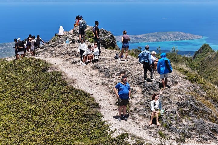 Osmeña Peak Hiking Guide: Dalaguete Summit, Limestone Ridges & Sea Views