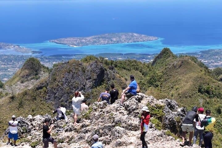 Osmeña Peak Hiking Guide: Dalaguete Summit, Limestone Ridges & Sea Views photo 3