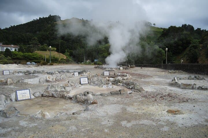 Furnas Lake & Hot Springs: Private Day Tour from Ponta Delgada photo 2