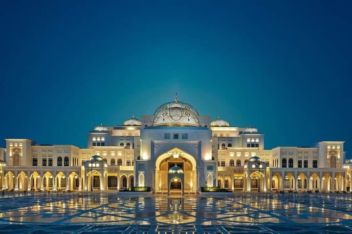 Full-Day Abu Dhabi Highlights: Sheikh Zayed Mosque, Emirates Palace & Heritage Village photo 4