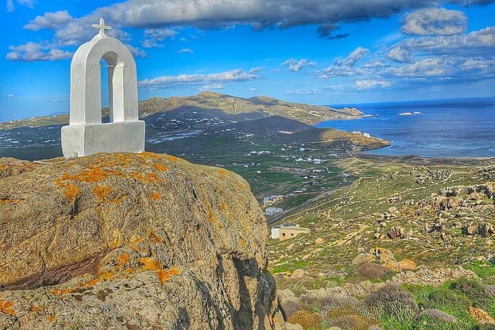 Private Mykonos Highlights Tour with Pickup — 4-Hour SUV Sightseeing photo 3