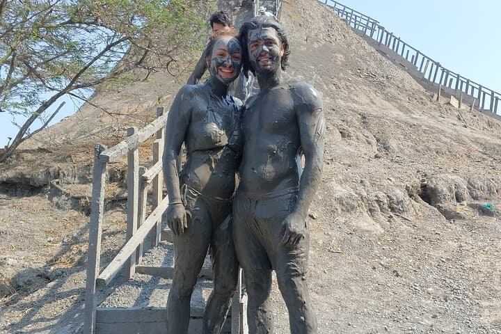 Totumo Mud Volcano Day Trip: Mud Bath, Coastal Lunch & Manzanillo Beach