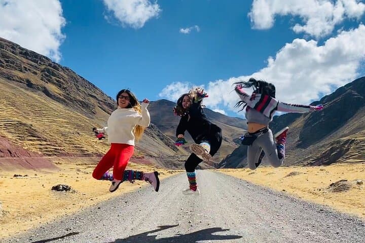 Rainbow Mountain Easy Tour Cusco — High-Andes Day Hike with Horse Option photo 4