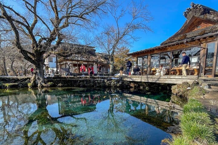 Private Tokyo to Mount Fuji Car Tour with English-Speaking Driver photo 3