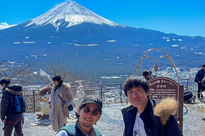 Private Tokyo to Mount Fuji Car Tour with English-Speaking Driver photo 4
