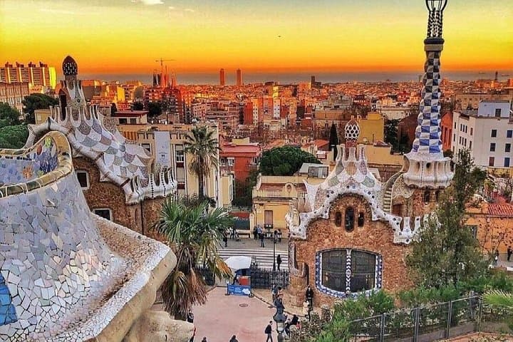 Private Gaudí Tour: Park Güell & Sagrada Familia in 4 Hours photo 1