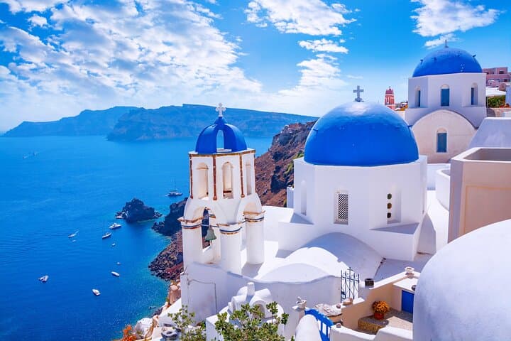 Santorini Highlights Private Shore Excursion: Oia, Imerovigli & Pyrgos in 4.5 Hours
