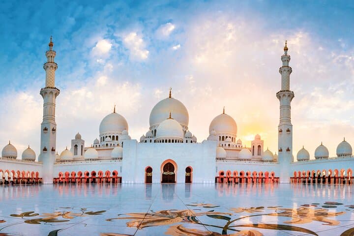 Dubai to Abu Dhabi Private Transfers: Sheikh Zayed, Louvre & Yas Island photo 3