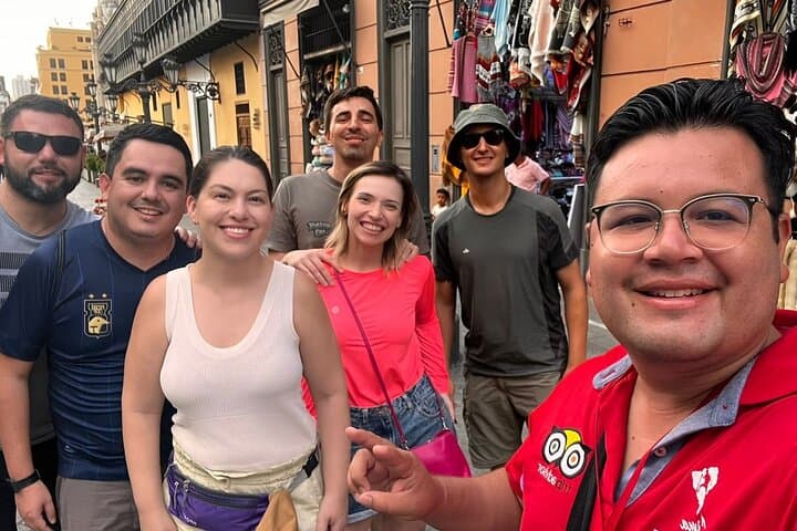Lima Historic Center Walking Tour with Pisco Tastings — Half-Day Cultural Walk photo 3