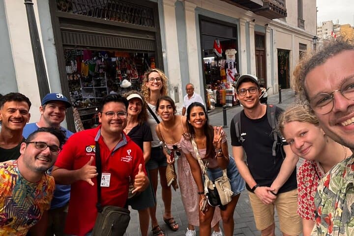 Lima Historic Center Walking Tour with Pisco Tastings — Half-Day Cultural Walk photo 4