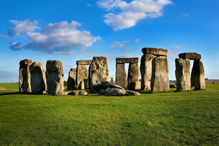 Stonehenge Shuttle from London: Independent Day Trip with Optional Fish & Chips photo 3