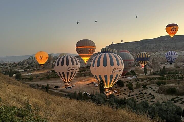 Cappadocia Sunrise Hot Air Balloon Watching Tour: Best Viewpoints & Practical Tips