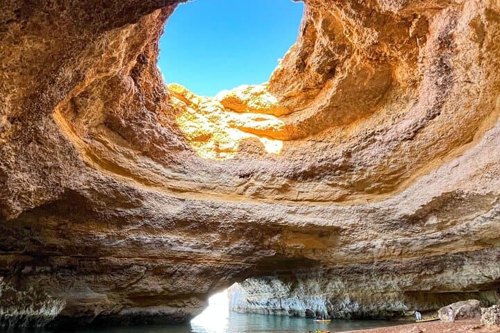Benagil 7 Hanging Valleys Guided Coastal Hike with Transfer — Algarve's Cliff-Top Walk