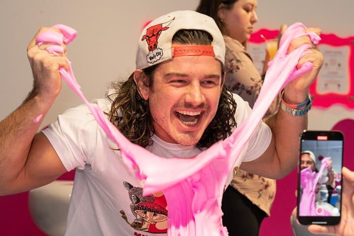 Sloomoo Institute Chicago Slime Experience: DIY Slime Admission & Practical Tips