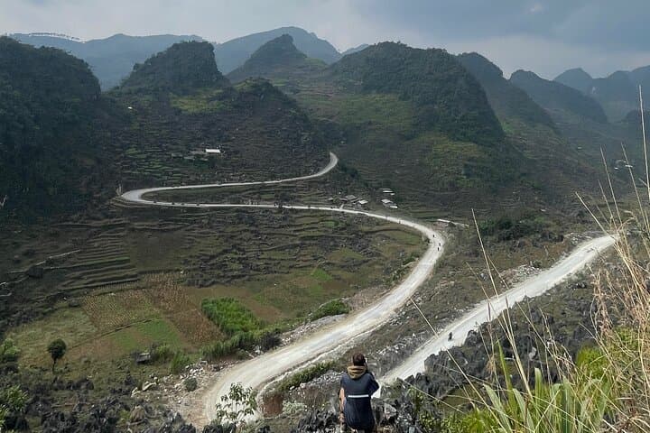 Ha Giang Loop 3-Day Adventure: Ma Pi Leng, H'mong King Palace & Du Gia Waterfall photo 4