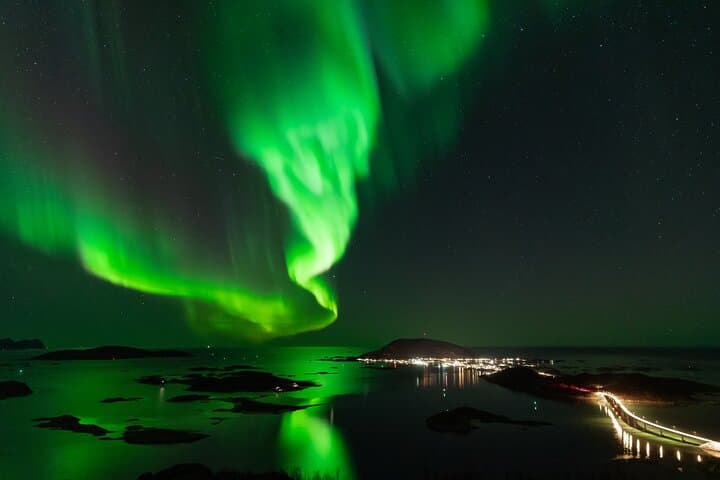 Tromso Northern Lights Adventure: Small-Group Aurora Chase and Photography photo 5